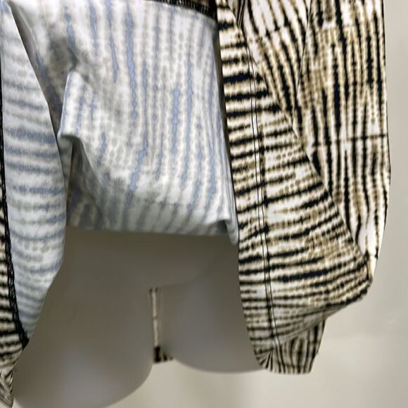 NWOT Dress Barn Cowl Neck sleeveless blouse. Size 1X. 18/20 - Picture 4 of 9